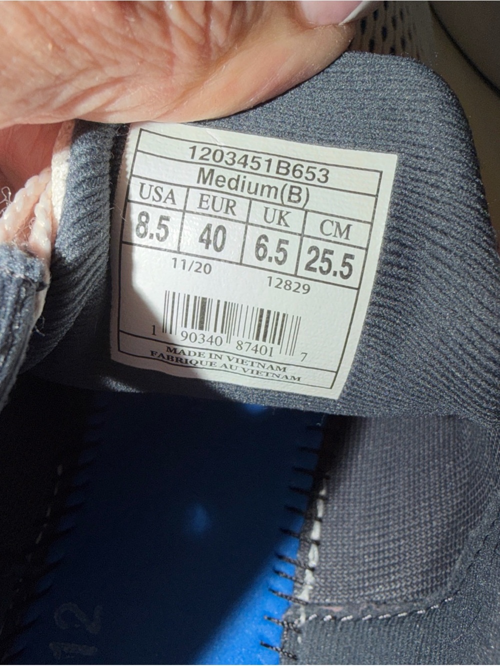 Brooks Women's Running Shoes in Blush Pink with Navy Accents - Picture 6 of 7